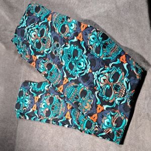 Black Blue Red Skull Tapered Leggings VG OS PLUS Unknown Brand